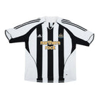 2005-07 Newcastle United FC 1a Equipación